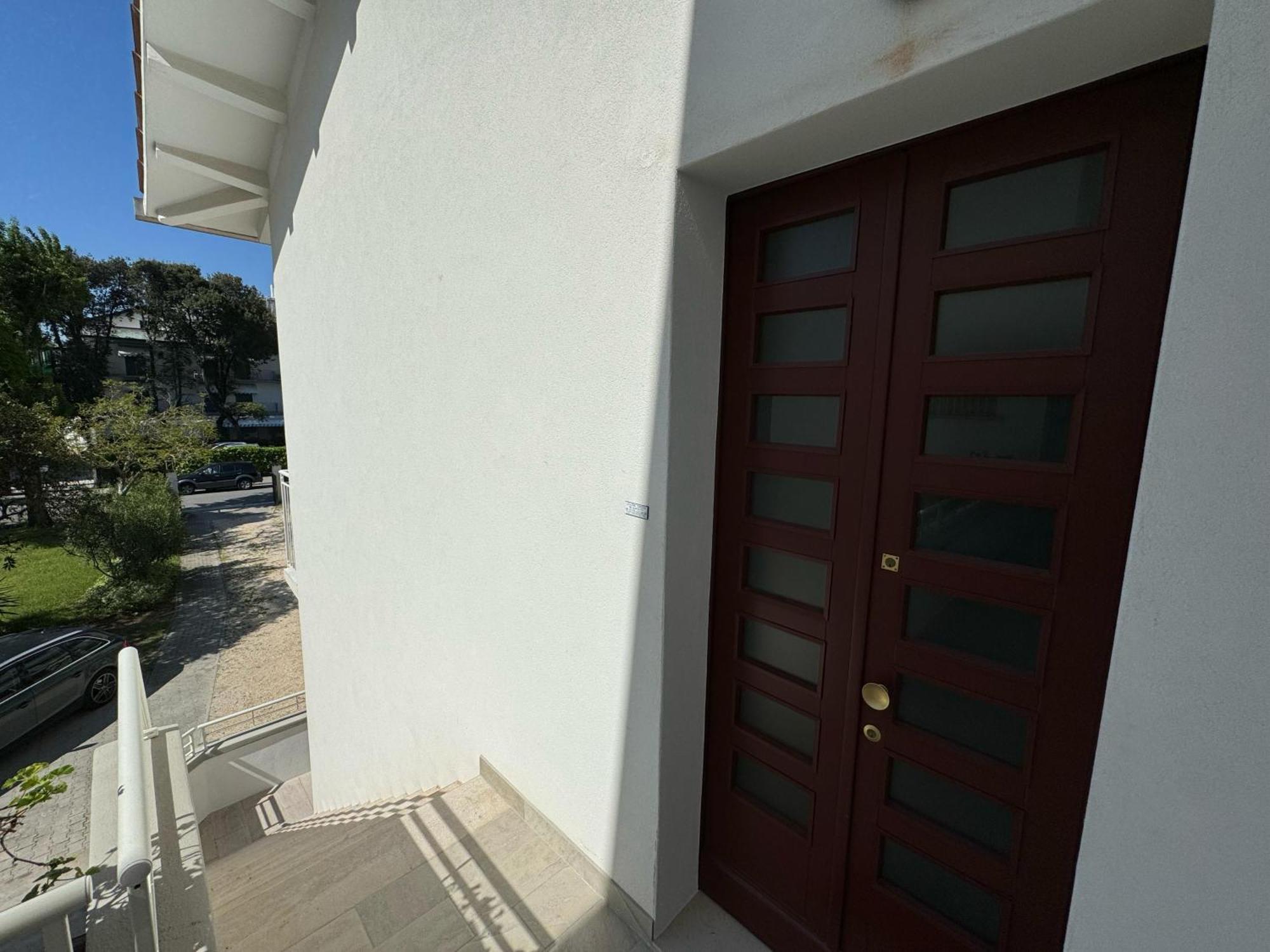 App4Rent Villa Zanetti - Appartamenti Con Spiaggia Privata Frontemare Lido di Jesolo Exterior foto