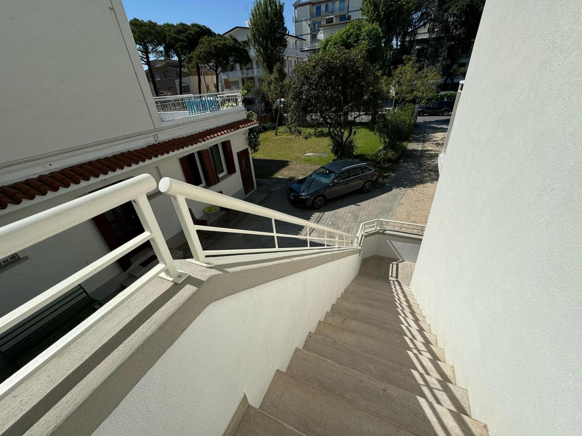 App4Rent Villa Zanetti - Appartamenti Con Spiaggia Privata Frontemare Lido di Jesolo Exterior foto
