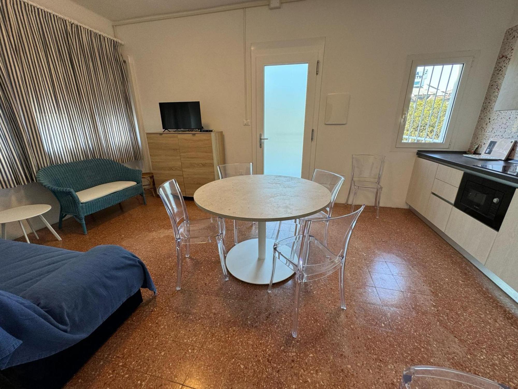 App4Rent Villa Zanetti - Appartamenti Con Spiaggia Privata Frontemare Lido di Jesolo Exterior foto